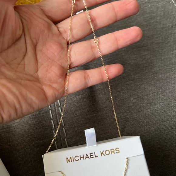 Michael Kors Logo Circle Necklace - Picture 7 of 8